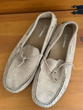 Men's Beige Suede Driving Moccasins